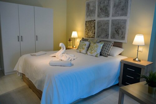 Oshun Madrid Norte Seasonal Living Lofts, Забронировать Отель Орталеза Мадрид, рядом с Манотерас