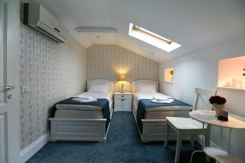 Hotel Les Jardins Carol, Забронировать Отель Сектор 4 Бухарест