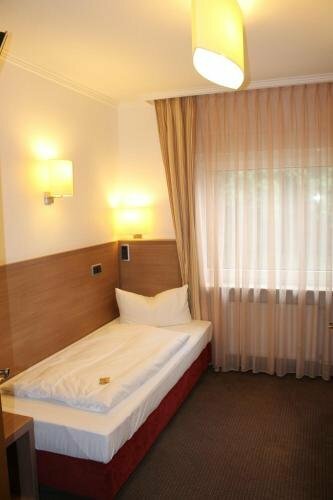Hotel Fährhaus Ziehl, Rezerwuj Hotel Geesthacht Lauenburg