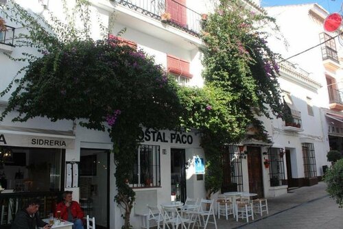 Hostal Paco Marbella, Забронировать Хостел Старый город Марбельи Марбелья, рядом с Пляж Venus