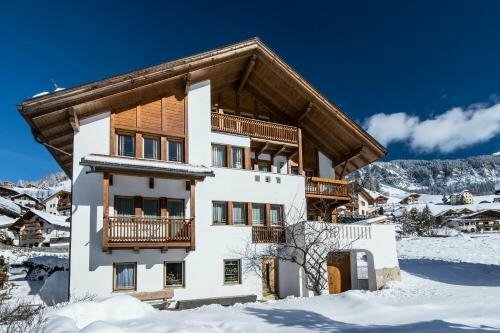 Apartments Tino, Забронировать Апартаменты/квартира Ла-Валле Альта Бадия
