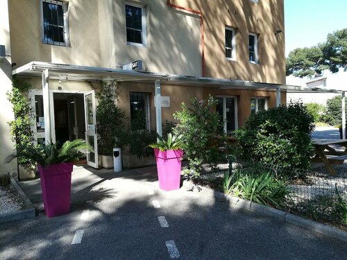 Hotel Parc Azur et Spa - Toulon Ollioules, Varaa Lomakeskus Lomahotellit kohteessa Var coast, Lomakeskus