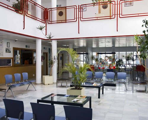 Albergue Inturjoven Almeria, Забронировать Хостел Альмерия Коста-де-Альмерия, рядом с Памятникам горожанам-узникам Маутхаузена
