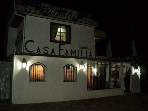 Hostal Casa Familia, Забронировать Отель Отели Санта-Крус 3 звезды, 3*