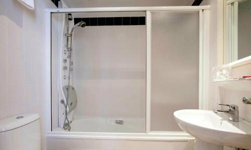 Hostal Cuéntame Evolución Auto Check in, Забронировать Хостел Хостелы Burgos Province, Хостел