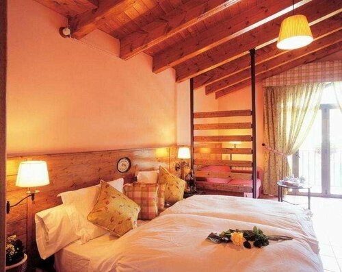 Lhotelet dEstamariu Cal Teixidor, Buchen Sie Hotel Estamariu L'Alt Urgell