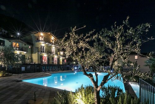 La Collina degli Ulivi, Book Hotel Hoteller i Como med pool, Swimmingpool