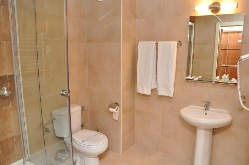 Villa De Lago, Забронировать Отель Отели Охрид с завтраком, рядом с Пляж Потпеш, Завтраки