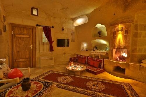 Abu Hayat Cave Suites, Забронировать Отель Ортахисар Каппадокия