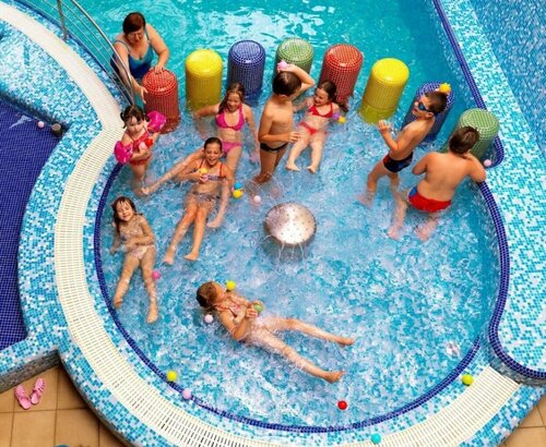Tisza-parti Termálfürdő Apartman, Book Lejlighed Hoteller i Southern Great Plain med pool, Swimmingpool