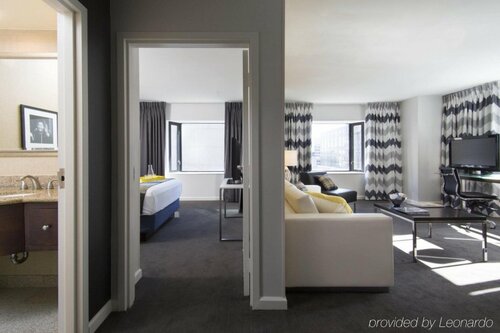 Brookshire Suites Baltimore Inner Harbor, Varaa Hotelli Inner Harbor Baltimore
