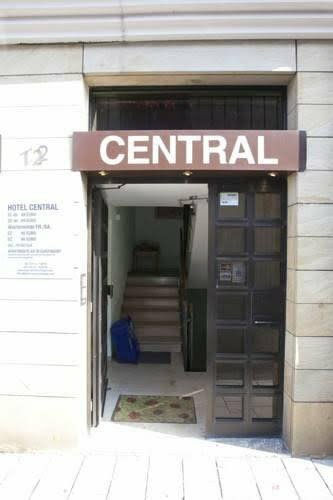 Hotel Central, Забронировать Отель Отели Эрланген с завтраком, Завтраки