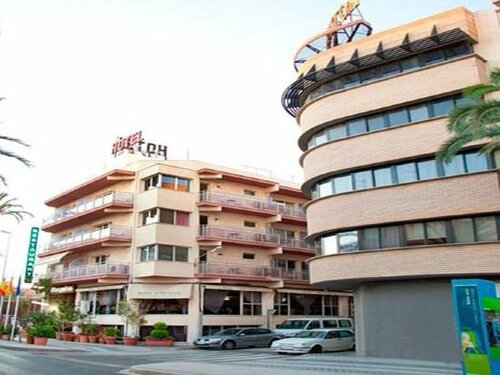 Iberflat Apartamentos Marynton, Забронировать Отель Отели Беникарло с парковкой, Парковка