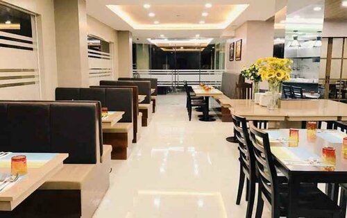David Hometel, Rezervați Hotel Bacacay Albay