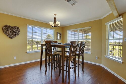 Beach Retreat 4 Bedrooms 2.5 Bathrooms Home