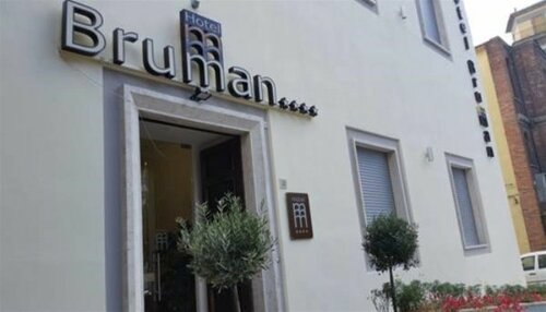 Hotel Bruman Salerno, 予約 ホテル サレルノ カンパニア州