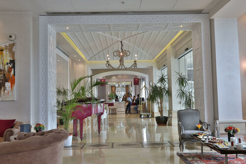 Warwick Palm Beach Hotel, Buchen Sie Hotel Beirut 