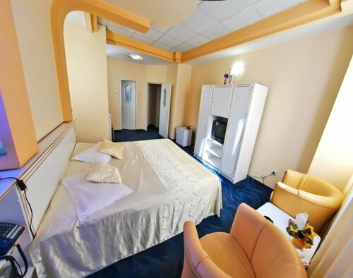 Hotel Magic - City Center, Забронировать Отель Отели Арджеш с завтраком, Завтраки