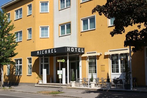 Hotel Michael, Prenota Hotel Gerasdorf bei Wien Weinviertel