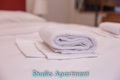Tra le Due Torri e Piazza Santo Stefano Apartment, Забронировать Апартаменты/квартира Санто-Стефано Болонья, рядом с Дворец Аркиджинназио-ди-Болонья