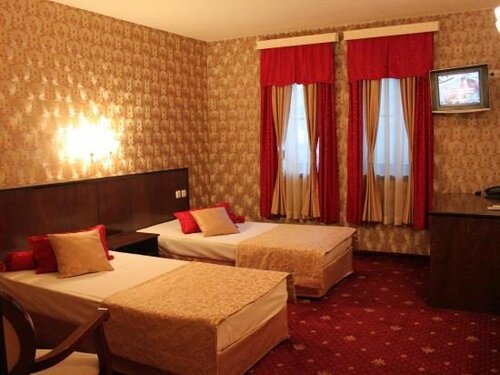 Minaliat Vek, Book Hotel Shumen Bulgarien