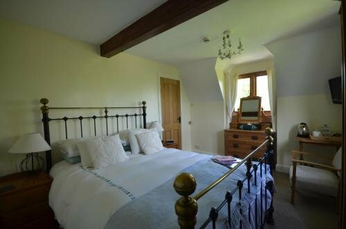 Woodland Guesthouse, Забронировать Отель Отели Глостершир 4 звезды, 4*