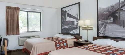 Super 8 By Wyndham Prince Frederick, Забронировать Отель Отели Принц-Фредерика с парковкой, Парковка