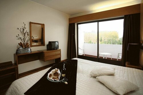 Hotel Meia Lua, Rezervovat Hotel Ovar Beira Alta
