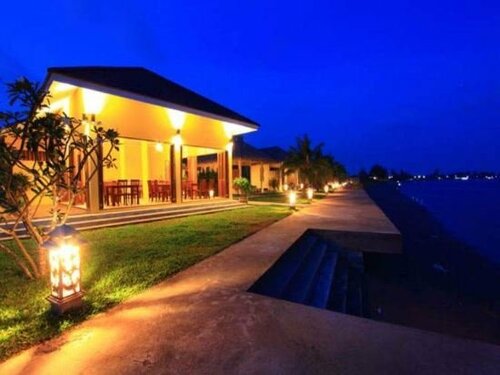 Villa Phra Chan Resort, Забронировать Курортный отель Отели Chanthaburi Province с парковкой, Парковка