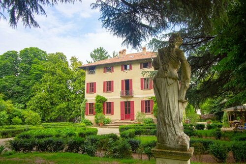 BB Villa DellUsignolo, Book Villa Nerviano Lombardiet