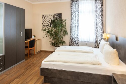 Best Western Hotel Dreiländerbrücke Weil am Rhein / Basel, Réserver Hôtel Hôtels à Bade-Wurtemberg avec parking, Parking