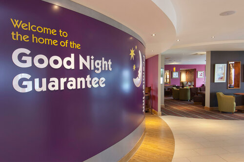 Premier Inn London Heathrow Terminal 5, Boek Hotel Hotels in Groot-Londen met parkeren, Parkeren