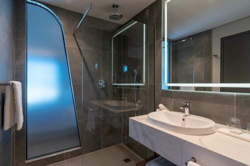 Radisson Blu Hotel, Durban Umhlanga, Забронировать Отель Умхланга Durban North Coast, рядом с Пляж Umhlanga Rocks Beach