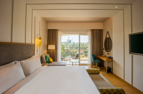 Holiday Inn Goa Candolim, Забронировать Отель Кандолим Северный Гоа
