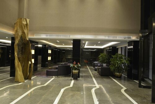 Lavande Hotel Shanghai pudong airport branch, Prenota Hotel Hotel a Pudong con parcheggio, Parcheggio