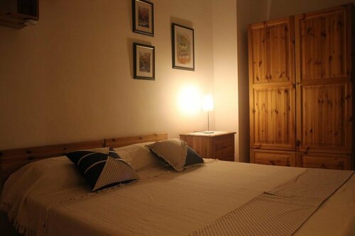 Artemisia, Rezervați Hotel Hoteluri în Mosta cu parcare, Parcare