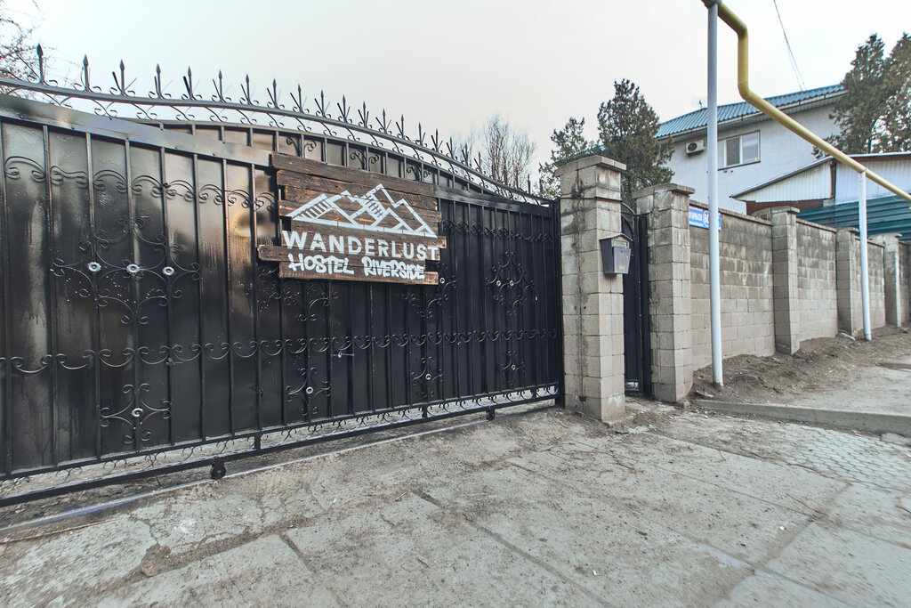 Wanderlust Riverside hostel
