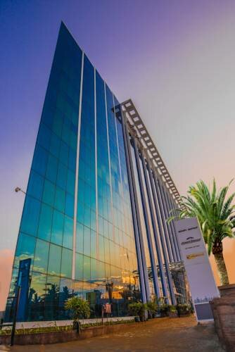 Howard Johnson By Wyndham, Hebbal, Bengaluru, Забронировать Отель Отели Бангалора с парковкой, рядом с Manpho Convention Center, Парковка
