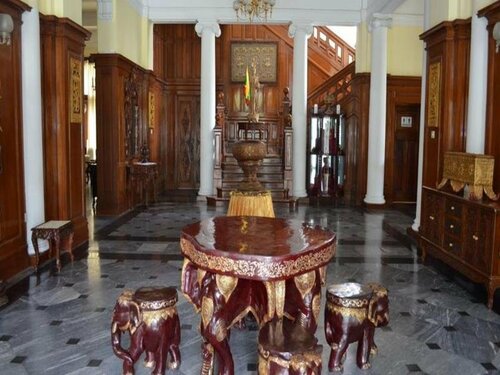 Mya Yeik Nyo Royal Hotel, Boek Hotel Hotels in Yangon met zwembad, in de buurt van German Embassy, Zwembad