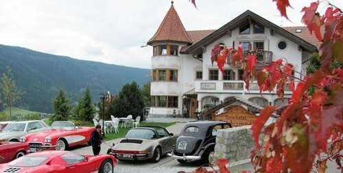 Turmhotel Gschwendt, Забронировать Отель Валле-ди-Казиес Трентино-Альто-Адидже