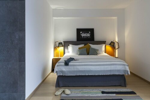 Unit 6 - Colorful Smart Home Triplex Private Garden & Parking, Reservar Casa de férias Bruxelas Bruxelas