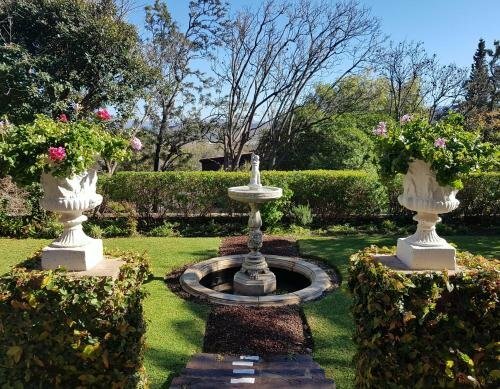 Montagu Little Sanctuary - Hot Spring Access at Special Rate, Забронировать Отель Монтегю провинция Западный Кейп