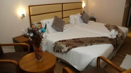 Kani Residency Hotel, Забронировать Отель Тутикорин 