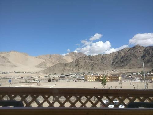 Hotel Jeevanam Villa, Book Hotel Leh Leh Ladakh