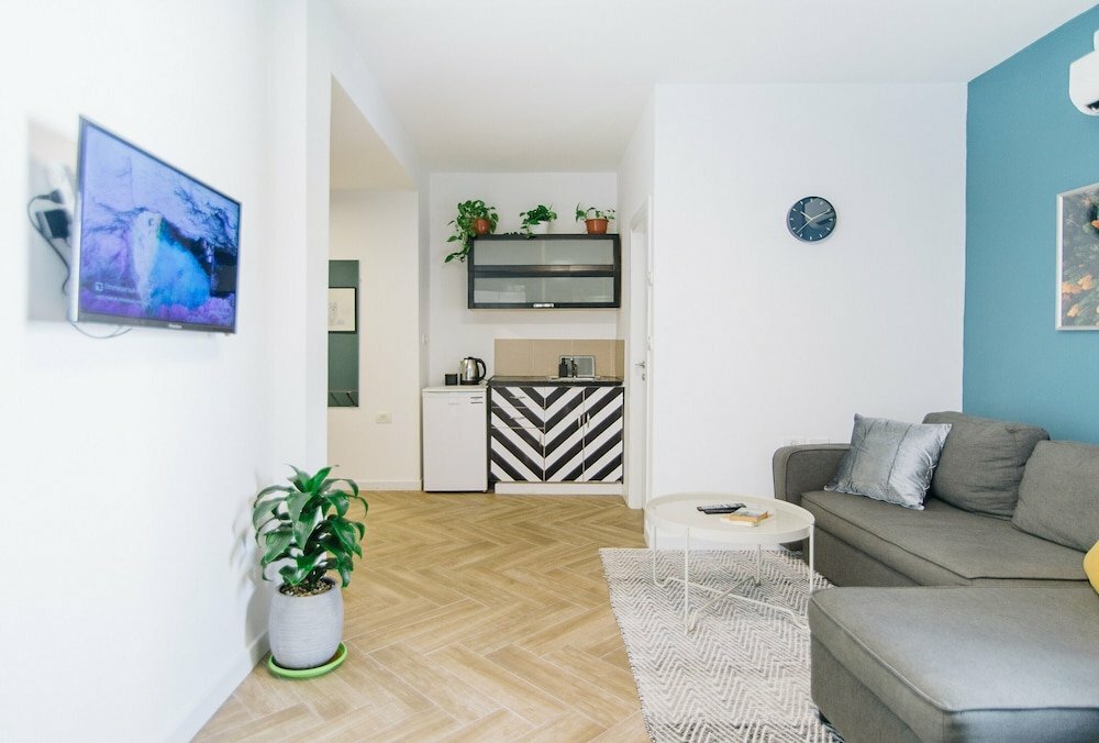 Beta Studios ApartHotel