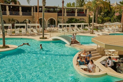 Forte Village Resort - Il Bouganville, Забронировать Курортный отель Курортные отели Южной Сардинии, Курортный отель