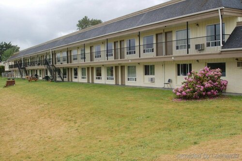 Lakeview Inn Centralia, Забронировать Мини-отель Мини-отели Сентрейлия, рядом с Спортивный комплекс NW Sports Hub, Мини-отель