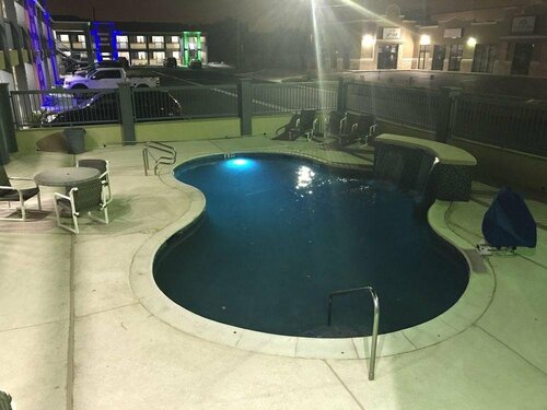 Texas Inn McAllen Airport, Забронировать Мини-отель Мини-отели Rio Grande Valley, Мини-отель