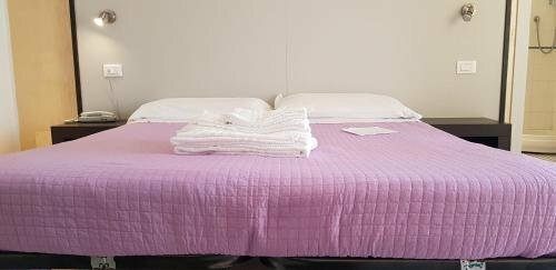 Hotel Eden, Забронировать Отель Отели Лидо-ди-Фермо с парковкой, Парковка