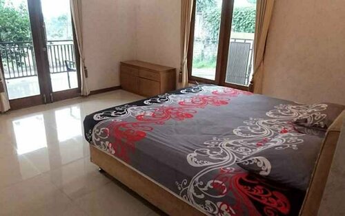 Bhuvi Villa Lembang, Đặt Biệt thự Khách sạn tại West Java có Bãi đậu xe, Bãi đậu xe